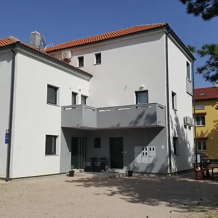 Artemis Apartman Baška