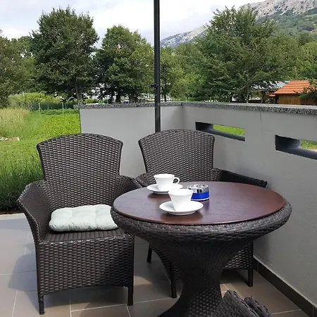 Artemis Appartement *